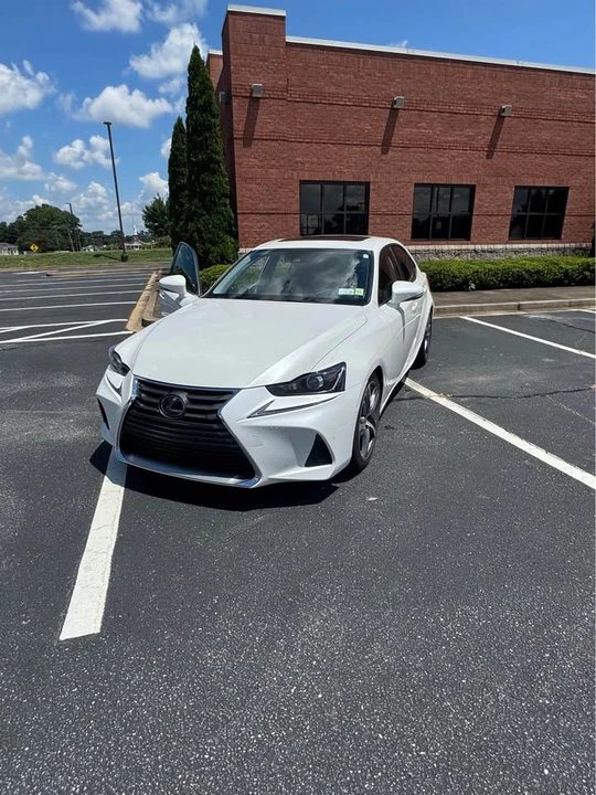 2019 Lexus IS 3rd Gen - Image 2 of 7