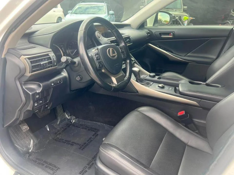 2019 Lexus IS 3rd Gen - Image 8 of 18