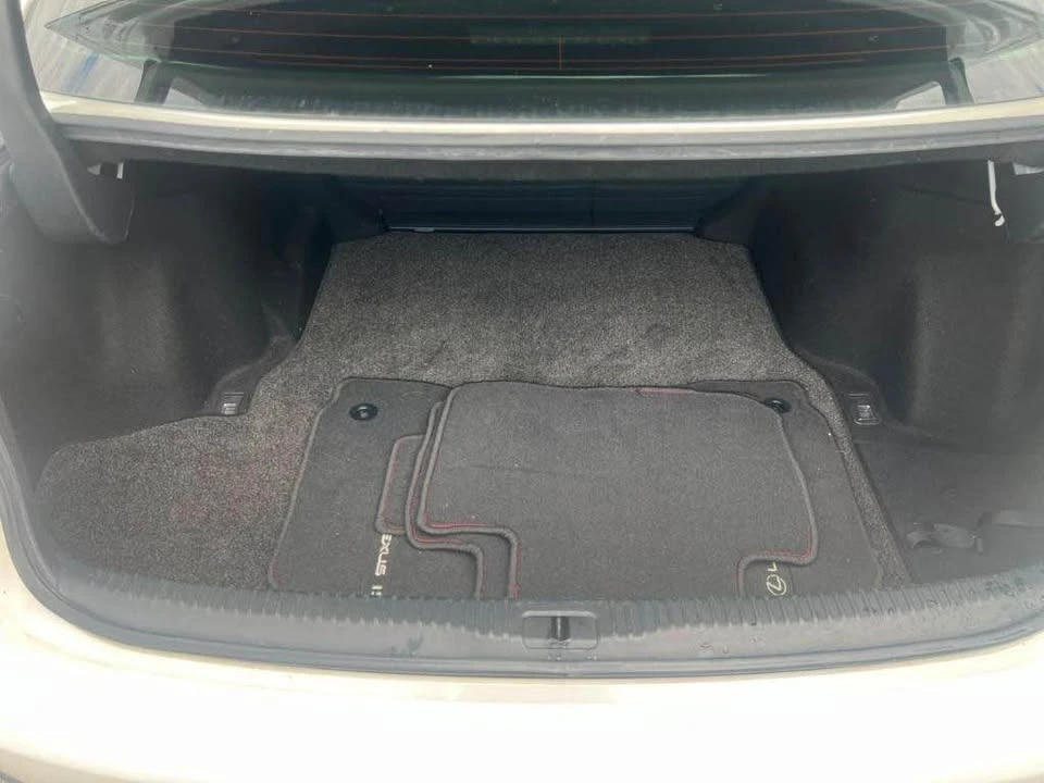 2019 Lexus IS 3rd Gen - Image 11 of 18