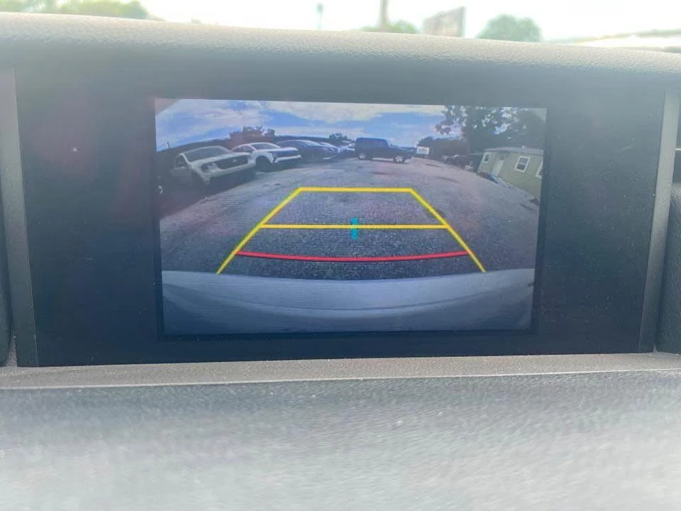 2019 Lexus IS 3rd Gen - Image 15 of 18