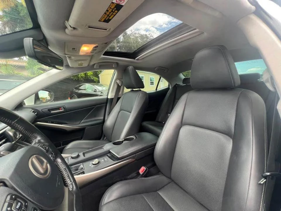 2019 Lexus IS 3rd Gen - Image 9 of 18