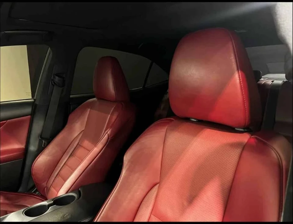 2019 Lexus IS 3rd Gen - Image 7 of 10