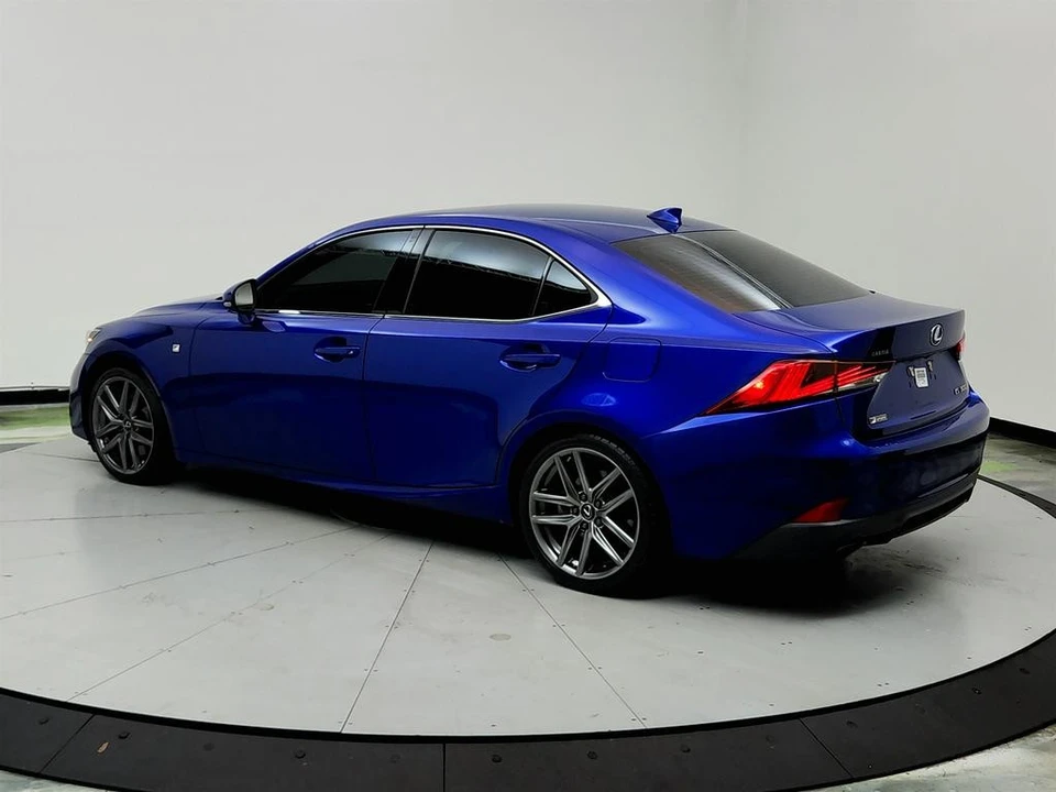 2019 Lexus IS 3rd Gen - Image 7 of 12