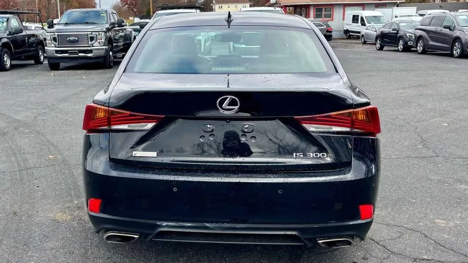2019 Lexus IS 3rd Gen - Image 7 of 11