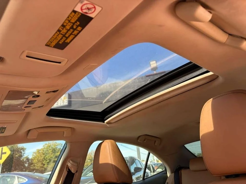 2019 Lexus IS 3rd Gen - Image 11 of 13