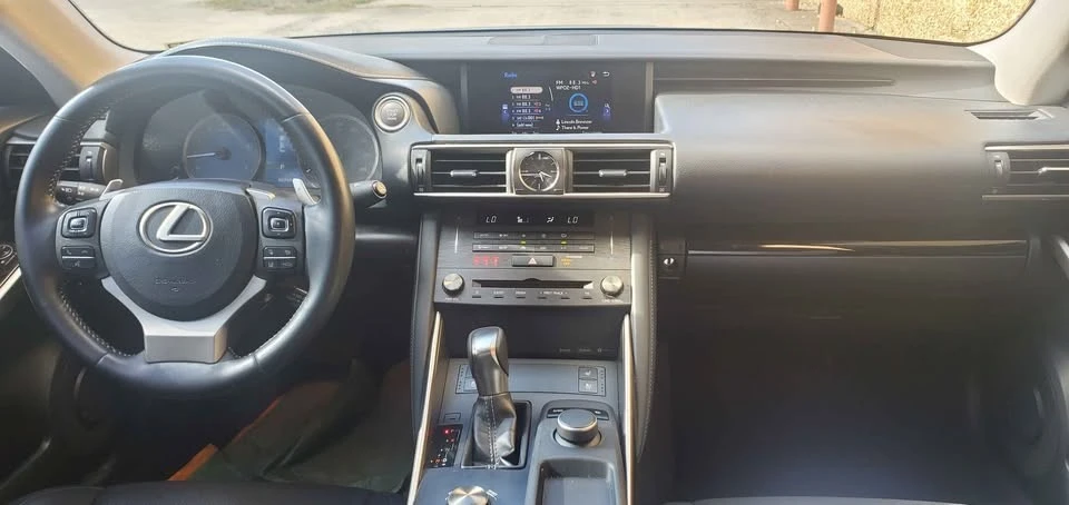 2019 Lexus IS 3rd Gen - Image 11 of 19