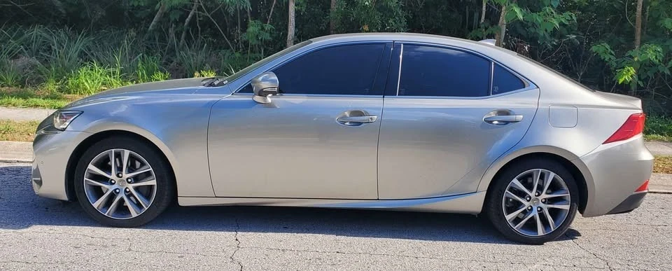 2019 Lexus IS 3rd Gen - Image 8 of 19