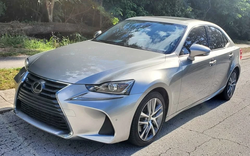 2019 Lexus IS 3rd Gen - Image 2 of 19