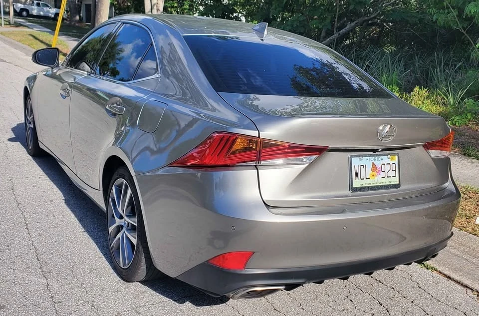 2019 Lexus IS 3rd Gen - Image 6 of 19