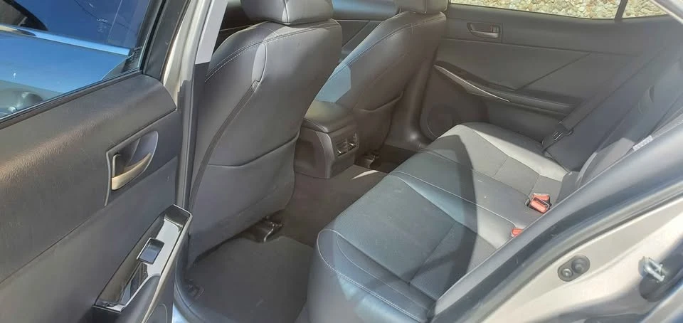 2019 Lexus IS 3rd Gen - Image 14 of 19