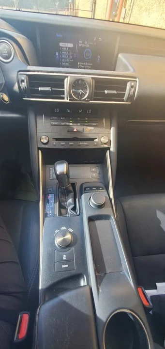 2019 Lexus IS 3rd Gen - Image 16 of 19