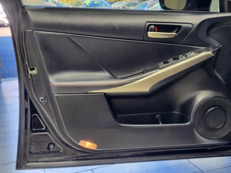 2019 Lexus IS 3rd Gen - Image 11 of 12