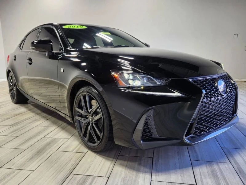 2019 Lexus IS 3rd Gen - Image 7 of 12