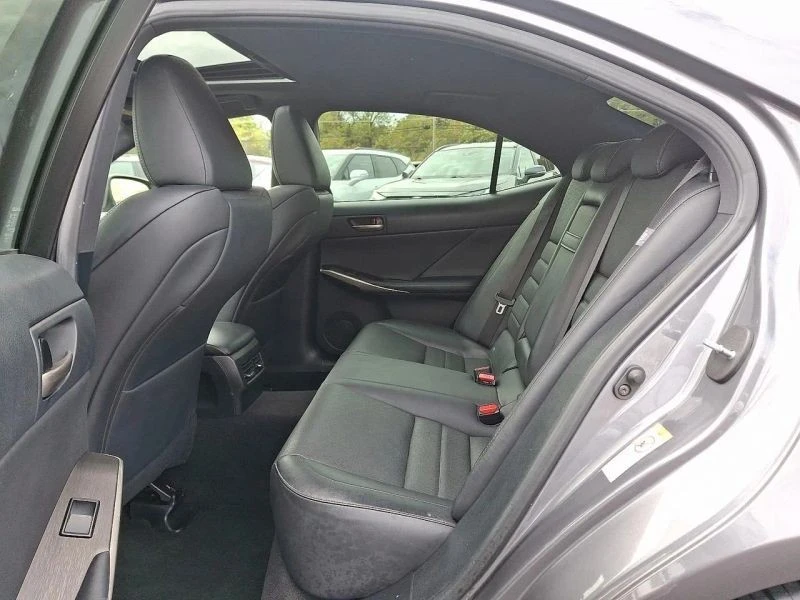 2019 Lexus IS 3rd Gen - Image 10 of 12