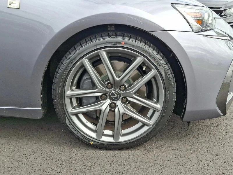 2019 Lexus IS 3rd Gen - Image 8 of 12