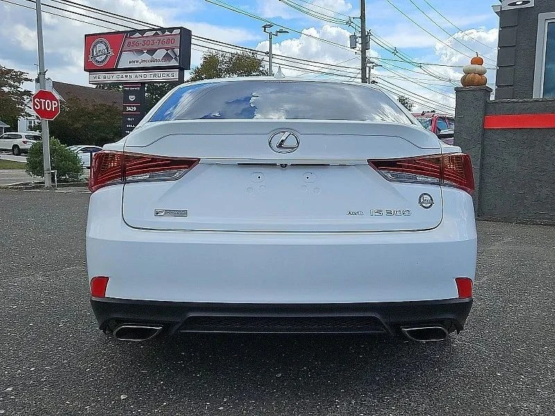 2019 Lexus IS 3rd Gen - Image 6 of 12