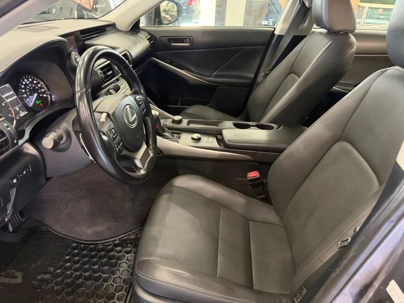 2019 Lexus IS 3rd Gen - Image 8 of 12