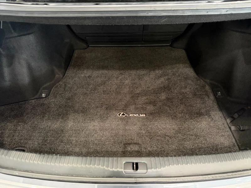 2019 Lexus IS 3rd Gen - Image 11 of 12