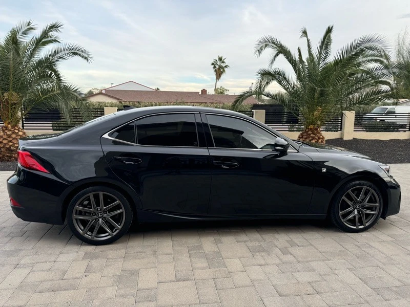 2019 Lexus IS 3rd Gen - Image 4 of 21