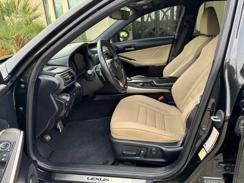 2019 Lexus IS 3rd Gen - Image 8 of 21