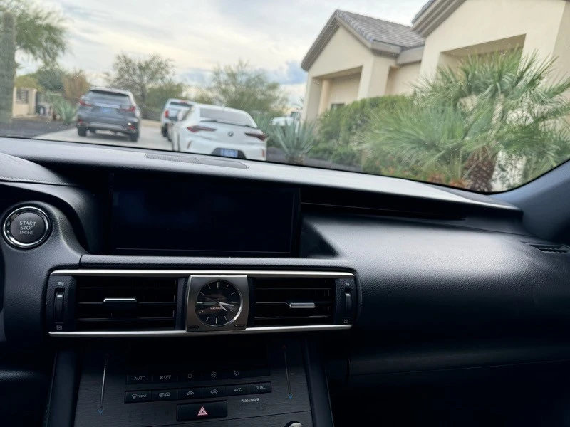 2019 Lexus IS 3rd Gen - Image 10 of 21