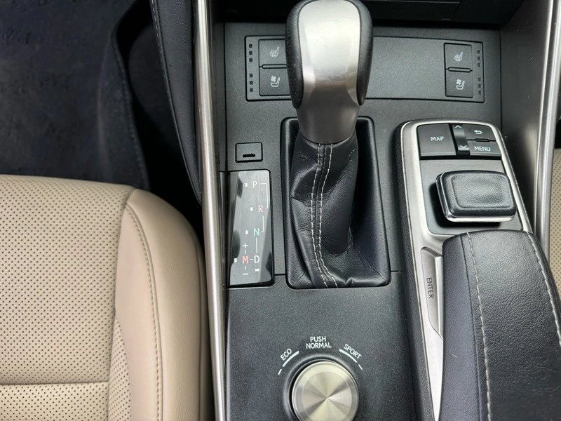 2019 Lexus IS 3rd Gen - Image 12 of 21