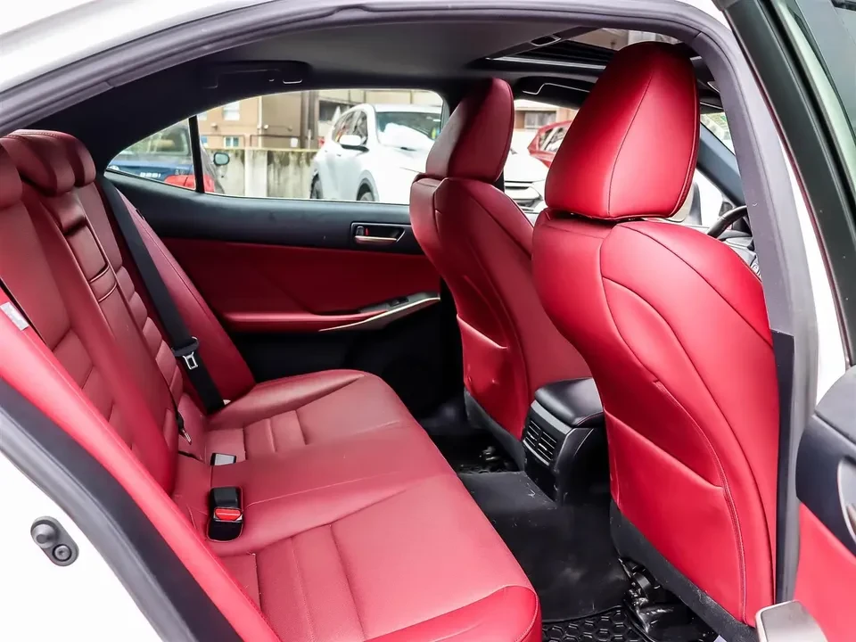 2019 Lexus IS 3rd Gen - Image 10 of 13