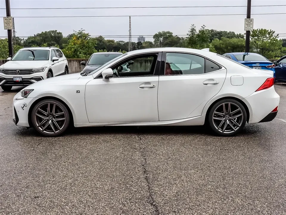 2019 Lexus IS 3rd Gen - Image 5 of 13