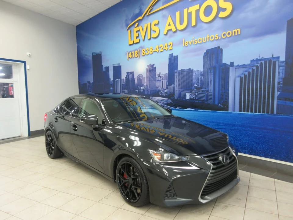 2019 Lexus IS 3rd Gen - Image 4 of 20