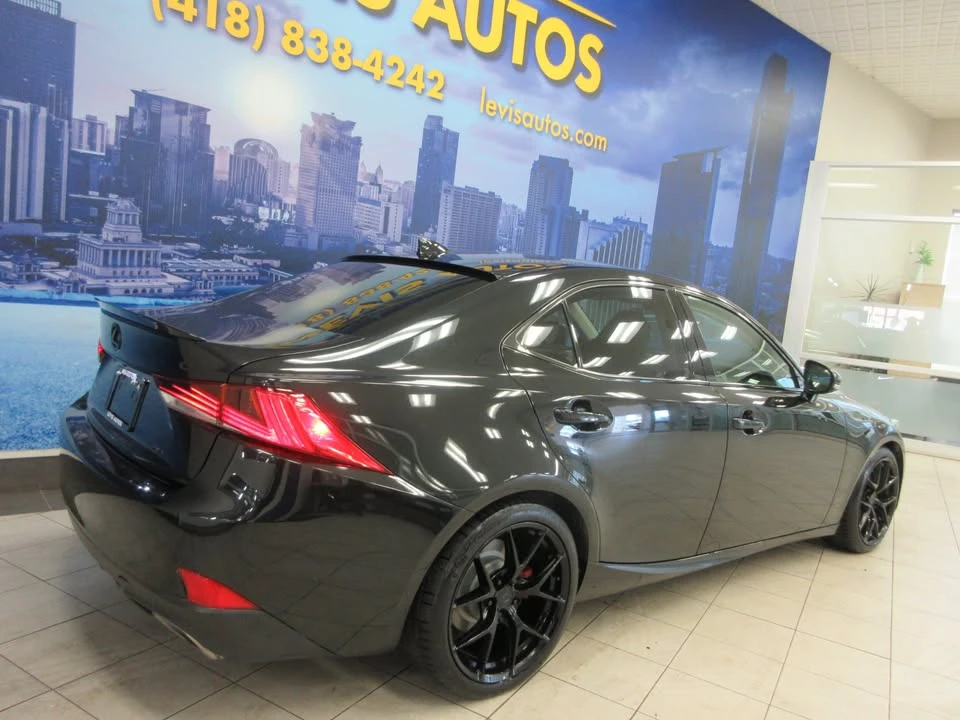 2019 Lexus IS 3rd Gen - Image 12 of 20