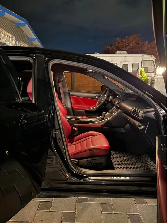 2019 Lexus IS 3rd Gen - Image 3 of 9