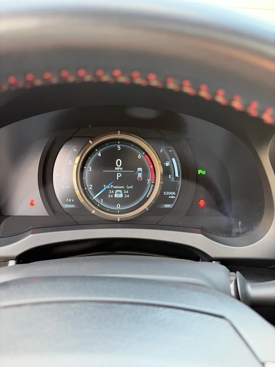 2019 Lexus IS 3rd Gen - Image 18 of 31
