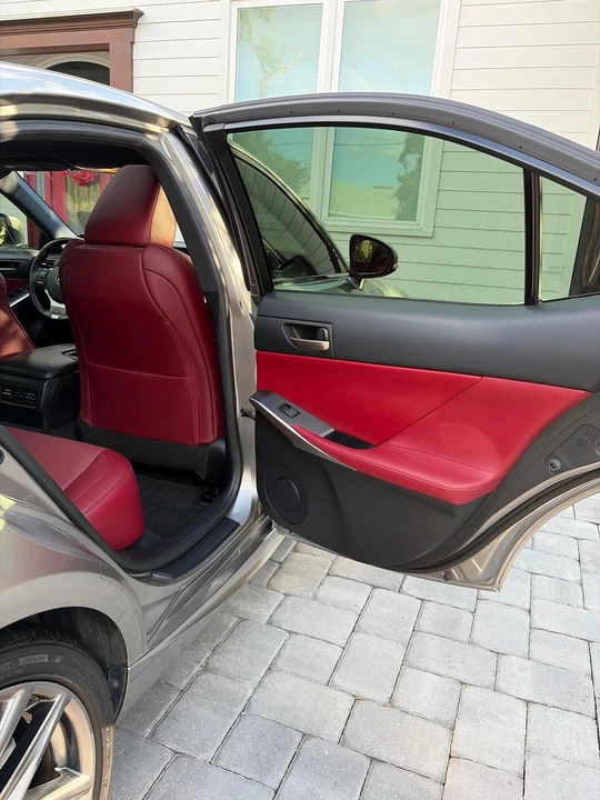 2019 Lexus IS 3rd Gen - Image 25 of 31