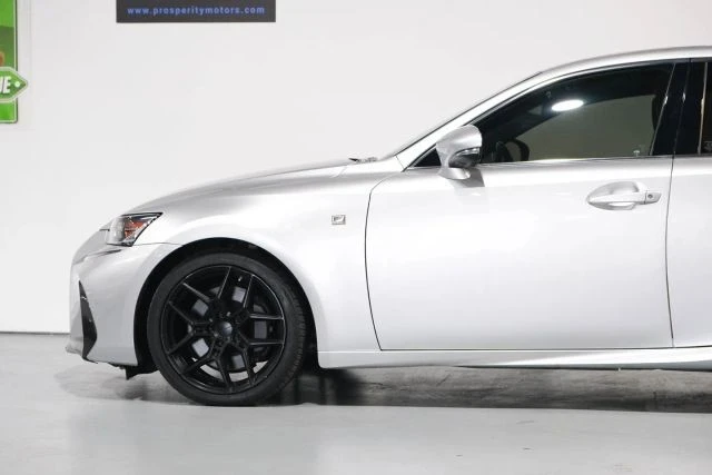 2019 Lexus IS 3rd Gen - Image 11 of 21