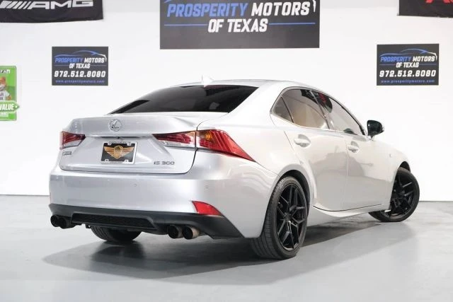 2019 Lexus IS 3rd Gen - Image 19 of 21