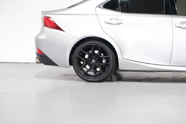 2019 Lexus IS 3rd Gen - Image 16 of 21