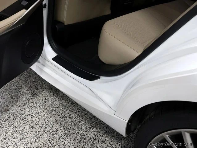 2019 Lexus IS 3rd Gen - Image 29 of 31