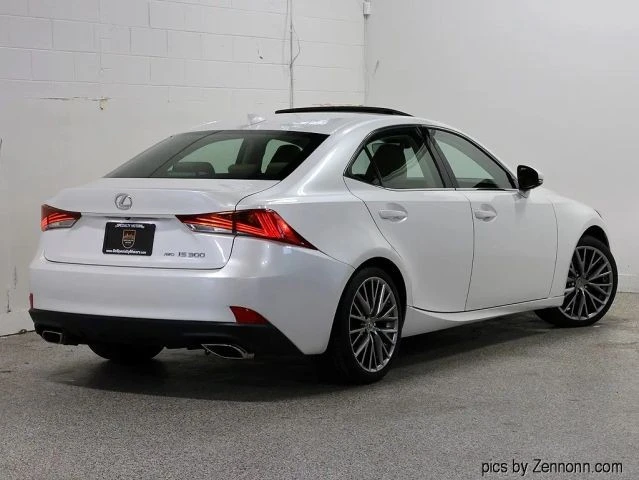 2019 Lexus IS 3rd Gen - Image 10 of 31