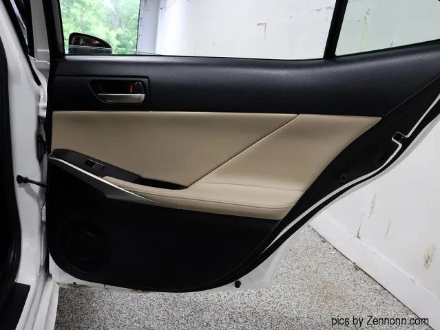 2019 Lexus IS 3rd Gen - Image 31 of 31