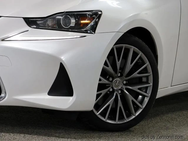 2019 Lexus IS 3rd Gen - Image 3 of 31