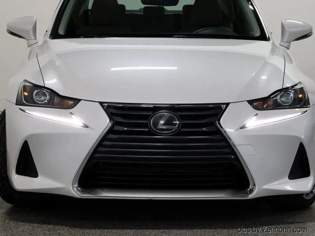2019 Lexus IS 3rd Gen - Image 6 of 31