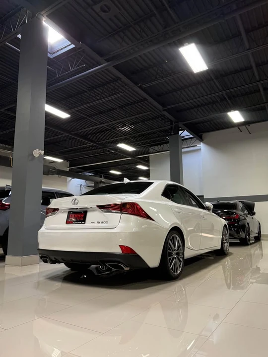 2019 Lexus IS 3rd Gen - Image 2 of 7