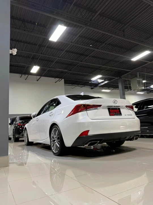 2019 Lexus IS 3rd Gen - Image 3 of 7