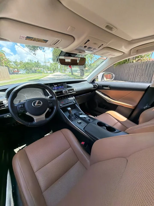 2019 Lexus IS 3rd Gen - Image 11 of 12