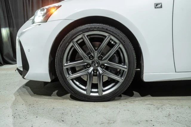 2019 Lexus IS 3rd Gen - Image 7 of 12