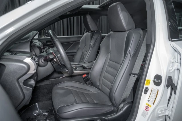 2019 Lexus IS 3rd Gen - Image 11 of 12