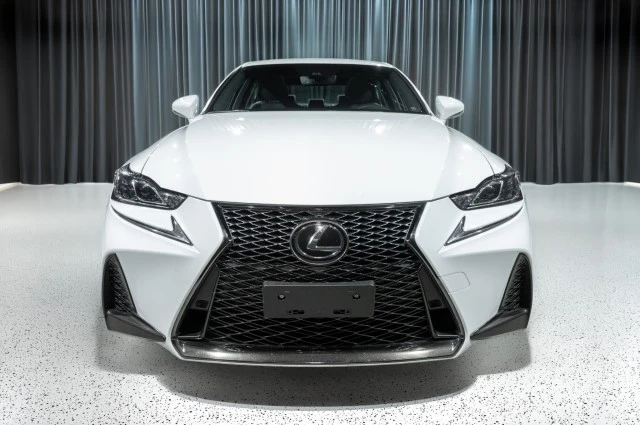 2019 Lexus IS 3rd Gen - Image 2 of 12
