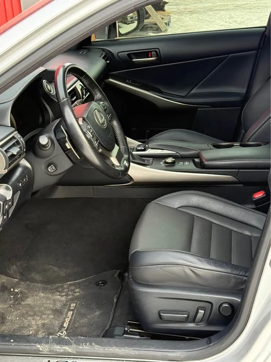 2019 Lexus IS 3rd Gen - Image 8 of 19