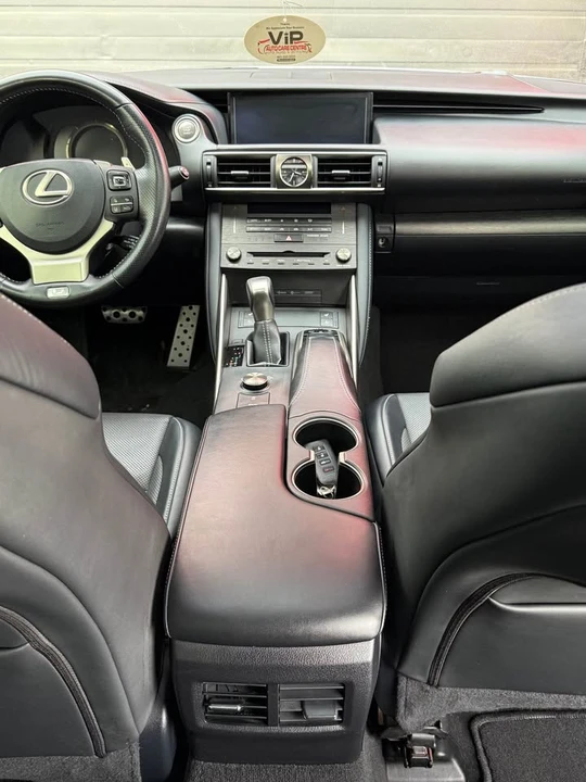2019 Lexus IS 3rd Gen - Image 13 of 19