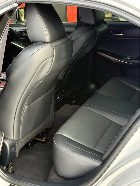 2019 Lexus IS 3rd Gen - Image 10 of 19